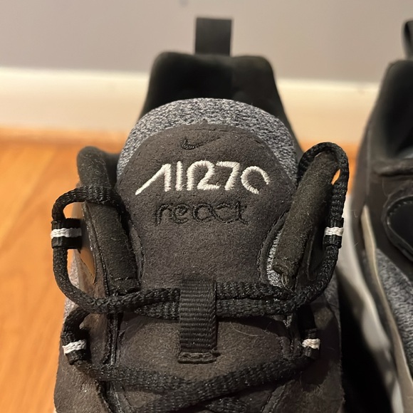 NIKE AIR MAX 270 REACT - Picture 3 of 9